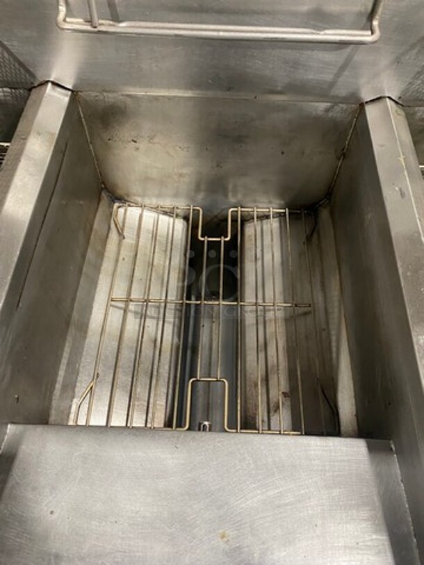 Frymaster Commercial LP Powered 3 Bay Deep Fat Fryer! With Metal Frying Baskets! All Stainless Steel! On Casters! Model: FPPH355CSD SN: 1202IE0089 - Image 6 of 12