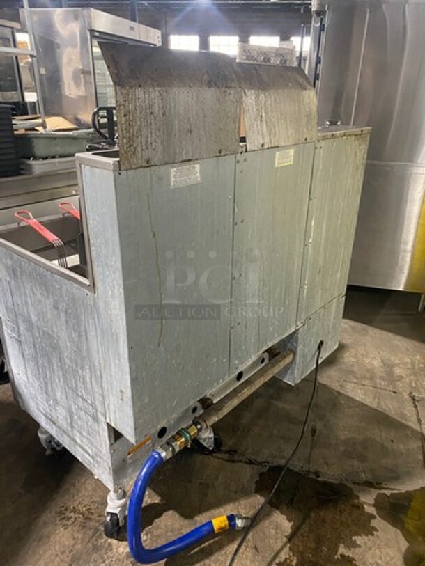 NICE! Pitco Frialator Commercial Natural Gas Powered 2 Bay Deep Fat Fryer! With Left Side Dumping Station! With Backsplash! All Stainless Steel! With Metal Frying Baskets! Model F14RS-V Serial G99E013020! On Casters! - Image 3 of 12