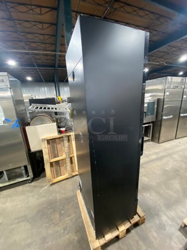 SCRATCH-N-DENT! Avantco Commercial Single Door Reach In Cooler Merchandiser! With View Through Door! Model: 178GDC15HCB SN: 7629310421082430 - Image 3 of 12