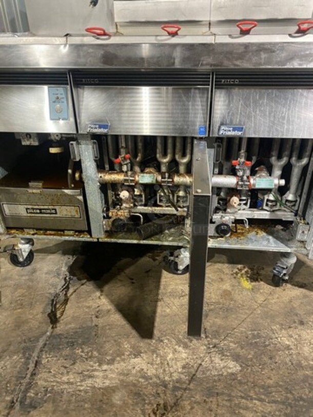 NICE! Pitco Frialator Commercial Natural Gas Powered 2 Bay Deep Fat Fryer! With Left Side Dumping Station! With Backsplash! All Stainless Steel! With Metal Frying Baskets! Model F14RS-V Serial G99E013020! On Casters! - Image 8 of 12