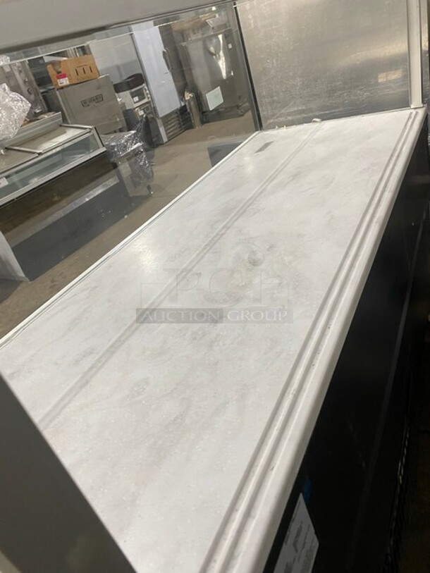 NICE! Structural Concepts Starbucks Style Refrigerated Open Grab-N-Go Display Case! With Top Glass Enclosed Merchandiser Showcase! On Legs! 220V 1 Phase! Model: SBZ6652DR SN: 0524196LS290488! - Image 5 of 9