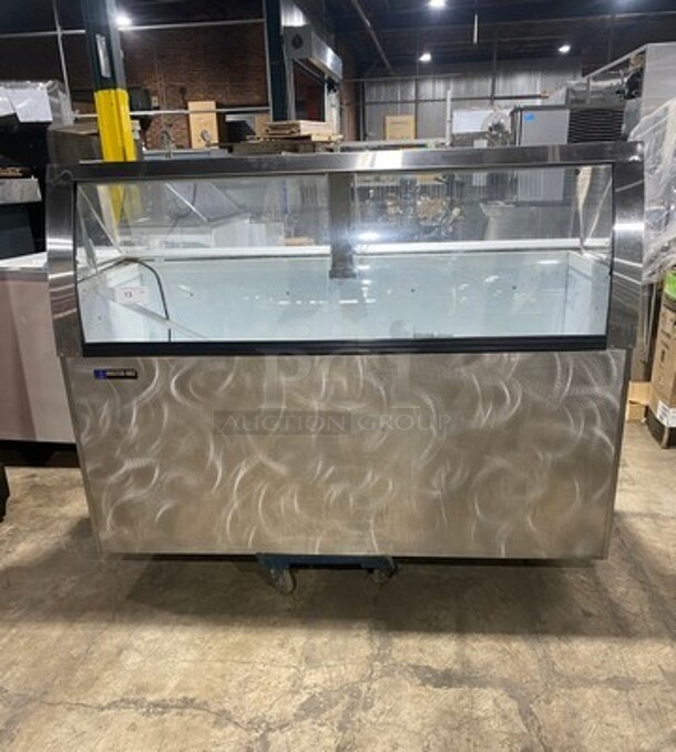 Master Bilt Commercial Ice Cream Dipping Cabinet Merchandiser! With Sneeze Guard! Model DD66LCG Serial 134401SAA01! 115V 1Phase!