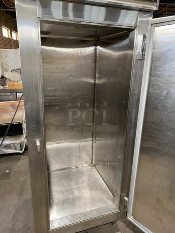 Victory Commercial Single Door Refrigerated Dough Retarder! Can Fit Roll In Rack! All Stainless Steel! On Legs! RACK NOT INCLUDED! Model: RS1DS7EW SN: B0381930 115V 60HZ 1 Phase - Image 5 of 9