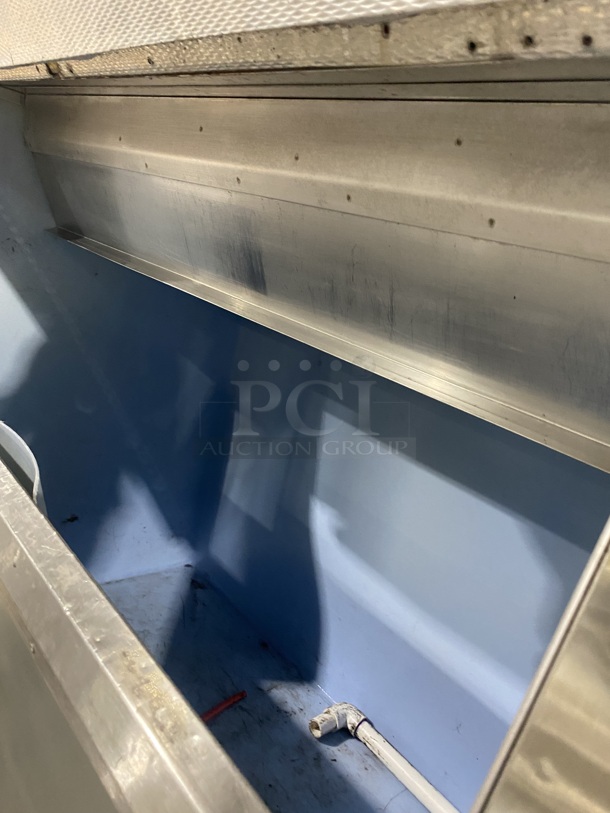 Hoshizaki Commercial Ice Maker Machine! With Ice Bin Underneath! All Stainless Steel! Model KM-1601SWH Serial E00921C!  - Image 6 of 8