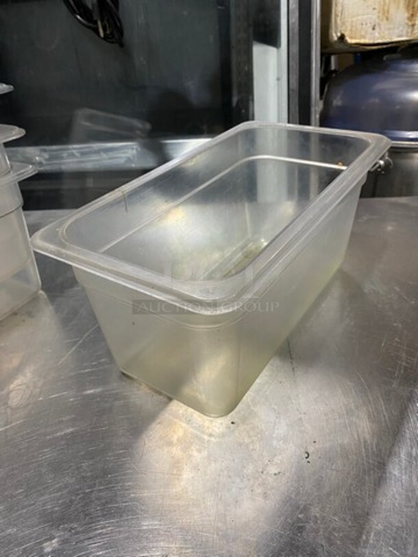 ALL ONE MONEY! Winco Clear Poly Food Containers! - Image 3 of 4