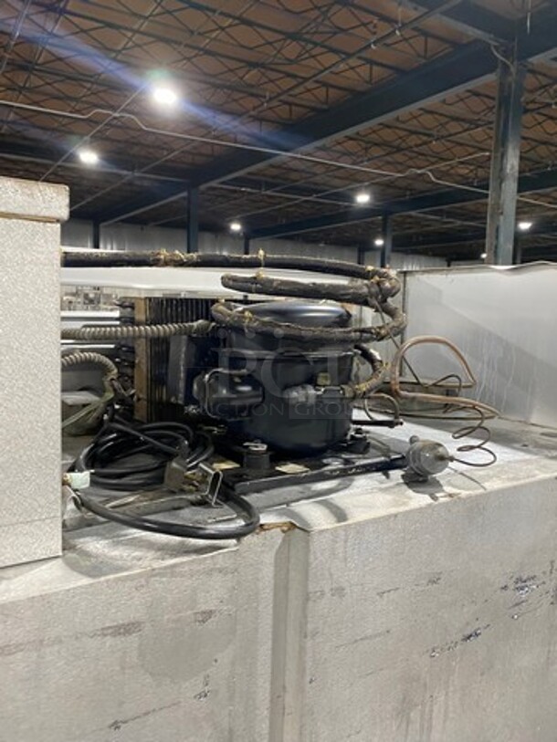 Traulsen Commercial 2 Door Reach In Cooler! All Stainless Steel! Model: GHT226WUT SN: 230755 115 60HZ 1 Phase - Image 8 of 8