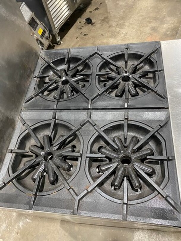 Garland Commercial Natural Gas Powered WIDE BODY 4 Burner Stove! With Oven Underneath! All Stainless Steel! With Raised Back Splash! GREAT FOR BIG POTS! On Legs! - Image 5 of 10