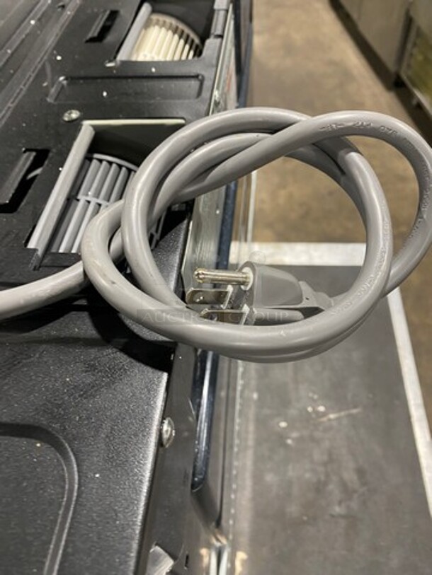 LATE MODEL! 2020 Samsung Countertop Microwave Oven! Model: ME21M706BAS SN: 0B8D7WONC02647J 120V - Image 10 of 10