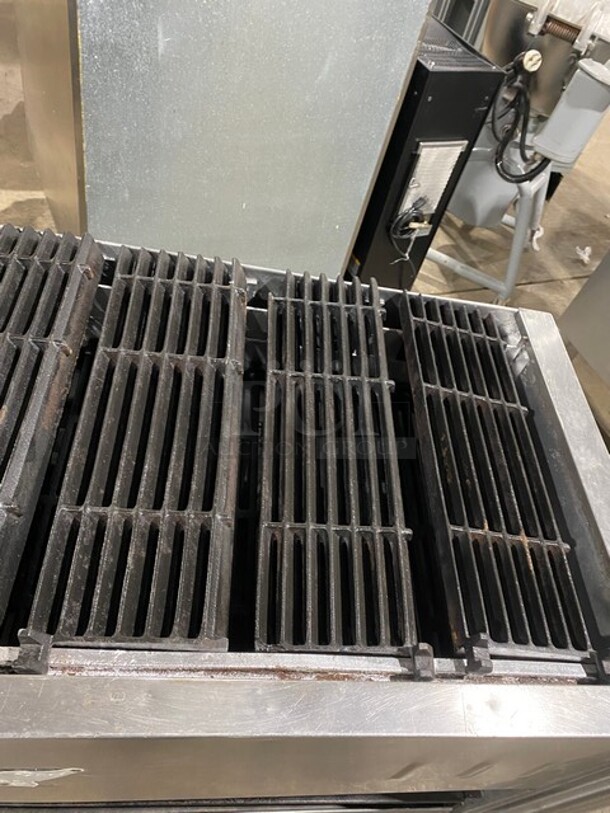Bakers Pride Commercial Gas Powered Char Broiler Grill! All Stainless Steel! On Legs! - Image 6 of 9
