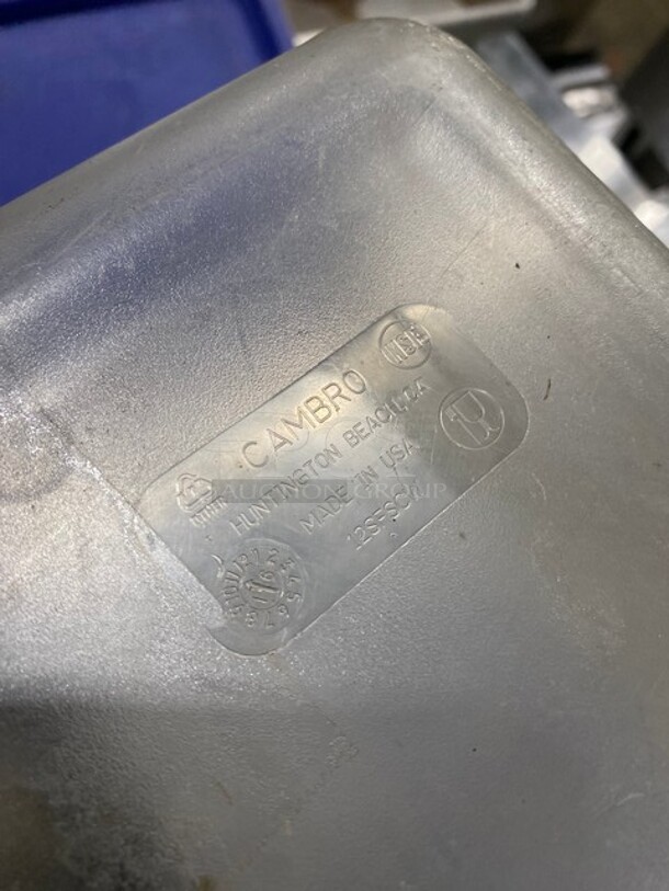 Cambro Polycarbonate Clear Food Storage Containers! With Handles! Model: 12SFSCW! All One Money! - Image 5 of 5