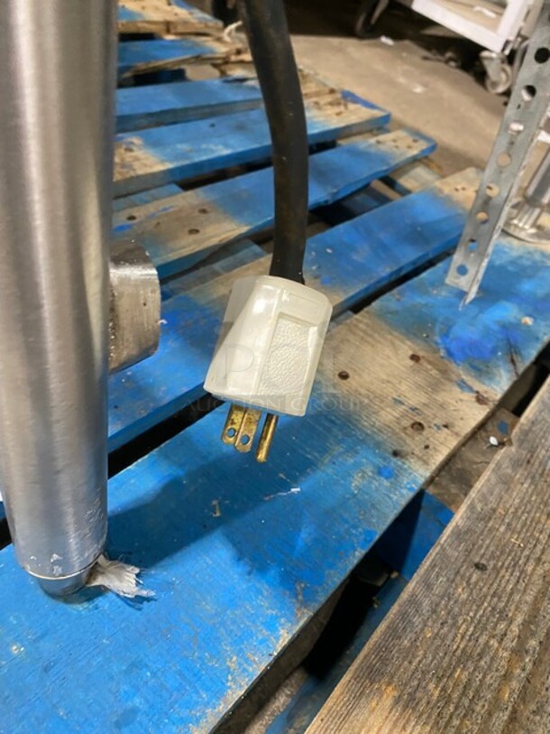 NICE! Market Forge Commercial Natural Gas Powered Tilted Braising Pan/Ultra Tilt Skillet! All Stainless Steel! On Legs! 115V 1 Phase! Model: 1100-2! - Image 6 of 8