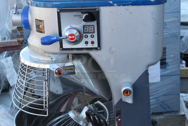 BRAND NEW SCRATCH & DENT! Vollrath 40759 40 Qt. Planetary Floor Mixer with Guard & Standard Accessories - 208/240V, 1 1/2 hp. S/N: N165-02534130 26-1/2x29-9/16x47-1/8.  - Image 5 of 7