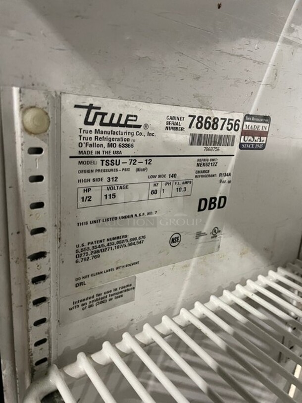 True Commercial Refrigerated Bain Marie/Sandwich Prep Table With Right Side Worktop! With 3 Door Refrigerated Storage Underneath! All Stainless Steel! With Poly Coated Racks! On Casters! 115V 1 Phase! Model: TSSU-72-12 SN: 7868756! - Image 7 of 9