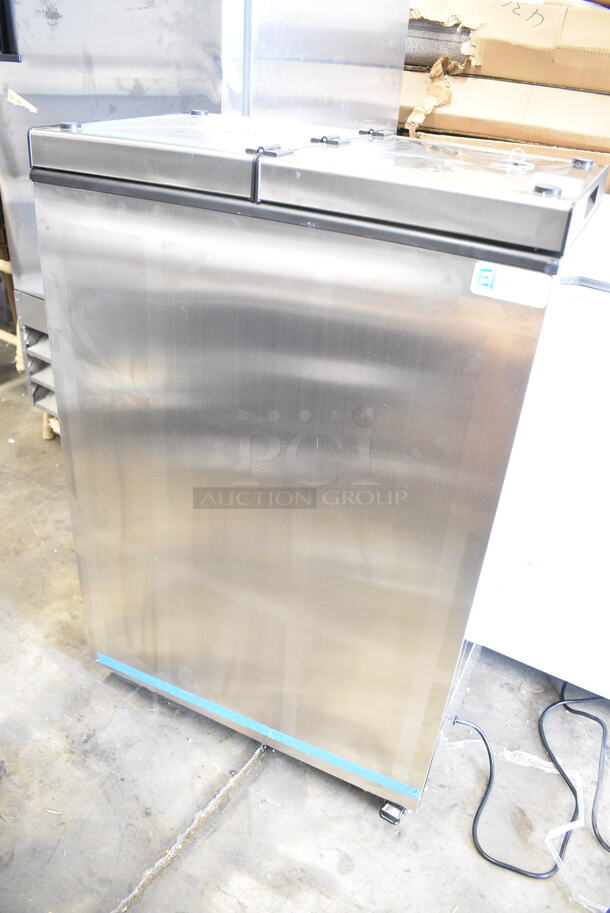 BRAND NEW SCRATCH AND DENT! Excellence 360FT4 Stainless Steel Commercial 25" Four Tub Ice Cream Storage Freezer on Commercial Casters. 110-120 Volts, 1 Phase. Tested and Working! - Image 2 of 9