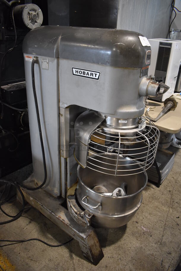 Hobart P660SBA Metal Commercial Floor Style 60 Quart Planetary Dough Mixer w/ Stainless Steel Bowl, Bowl Guard, Paddle and Dough Hook Attachments. 208-240 Volts, 3 Phase. - Image 4 of 9