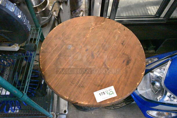 2 Round Tables on Ornate Black Metal Table Base. 24x24x30, 18x18x29. 2 Times Your Bid!  - Image 6 of 7