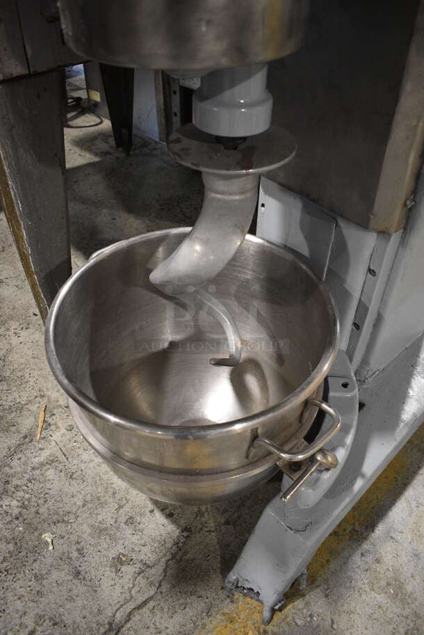 Hobart P660 Metal Commercial Floor Style 60 Quart Planetary Dough Mixer w/ Pelican Head, Dough Hook and Stainless Steel Mixing Bowl. 208 Volts, 1 Phase. 29x60x57 - Image 3 of 12
