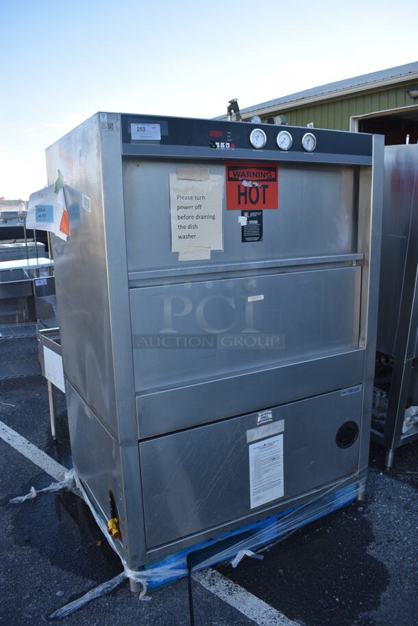 Douglas SD-20-IREL Stainless Steel Commercial Natural Gas Powered Pot and Pan Washer. 480 Volts, 3 Phase. 50x36x71 - Image 2 of 9