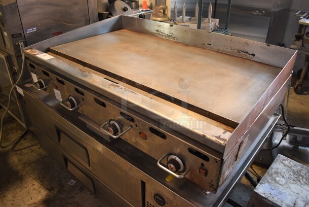 LATE MODEL! Vulcan 948RX-10L Stainless Steel Commercial Countertop Natural Gas Powered Flat Top Griddle. 108,000 BTU. 48x34x15