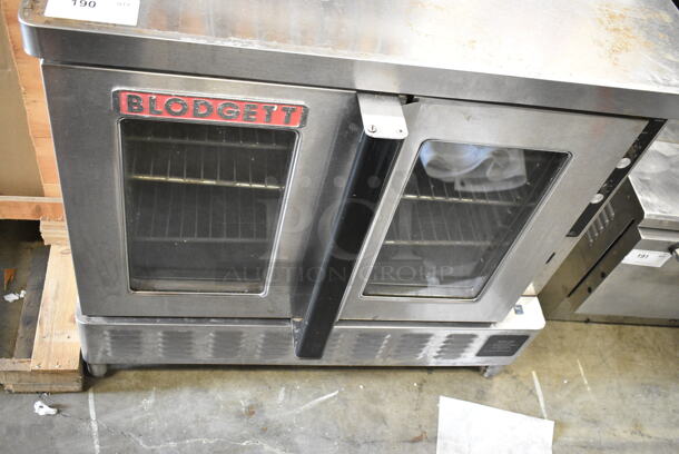 Blodgett Stainless Steel Commercial Natural/Propane Gas Powered Full Size Convection Oven w/ View Through Doors, Metal Oven Racks.  - Image 6 of 6