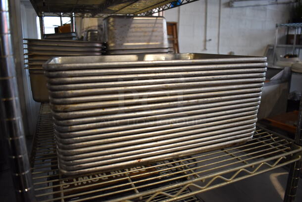 18 Metal Half Size Baking Pans. 13x18x1. 18 Times Your Bid! - Image 4 of 4