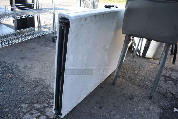 White Folding Table. 96x30x30 - Image 4 of 5