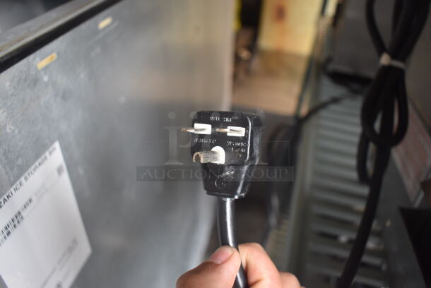 2016 Panasonic NE-17523 Commercial Stainless Steel Electric Microwave Oven. 208-230V, 1 Phase.  - Image 8 of 9