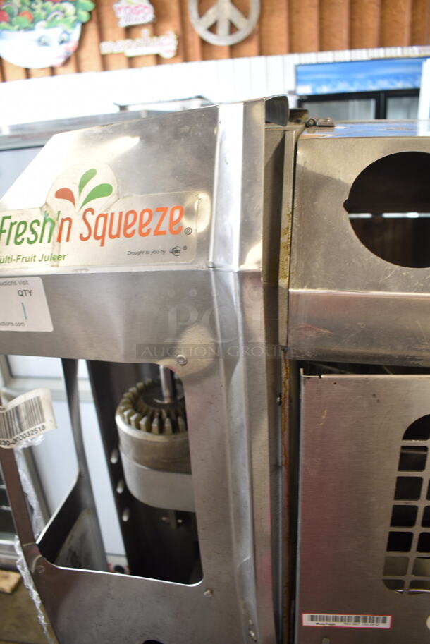 Fresh N Squeeze POS-1 Stainless Steel Commercial Floor Style Automatic Citrus Juicer on Commercial Casters. Missing Pieces. 120 Volts, 1 Phase. Tested and Working! - Image 4 of 10