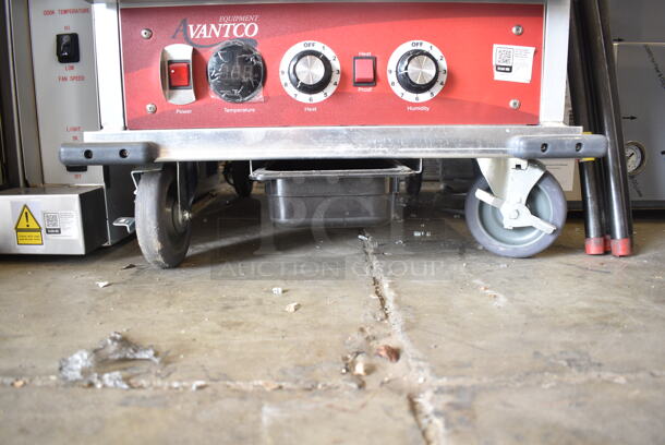 BRAND NEW SCRATCH AND DENT!  Avantco 177HPI1836DC Metal Commercial  Full Size Insulated Heated Holding / Proofing Cabinet with Clear Dutch Doors on Commercial Casters. 120 Volts, 1 Phase. Tested and Working! - Image 4 of 8
