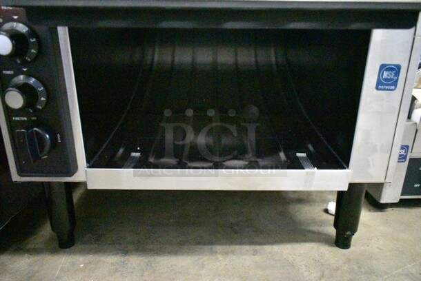 BRAND NEW SCRATCH AND DENT! 2023 Waring CTS1000B Stainless Steel Commercial Conveyor Toaster. 208 Volts, 1 Phase.  - Image 7 of 8