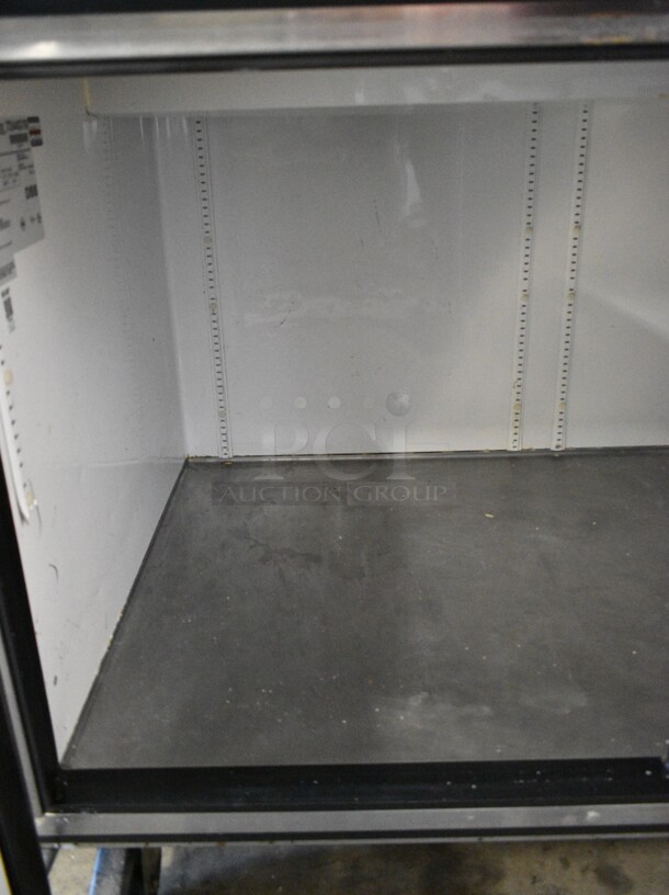 True TPP-67 Stainless Steel Commercial Pizza Prep Table on Commercial Casters. 115 Volts, 1 Phase. Tested and Working! - Image 4 of 6