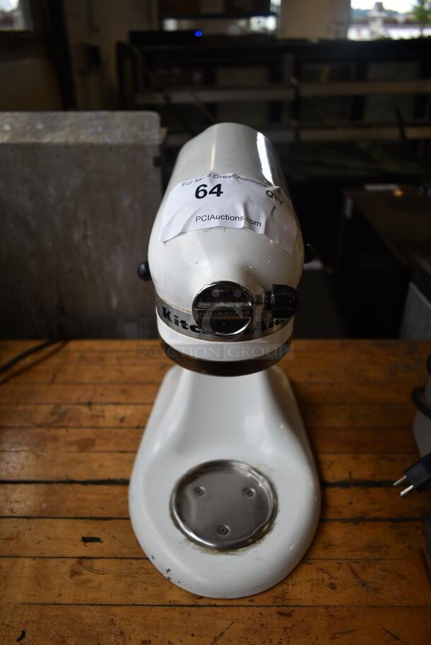 KitchenAid K45SSWH Metal Countertop 4.5 Quart Planetary Dough Mixer. 120 Volts, 1 Phase. Tested and Working! - Image 1 of 9