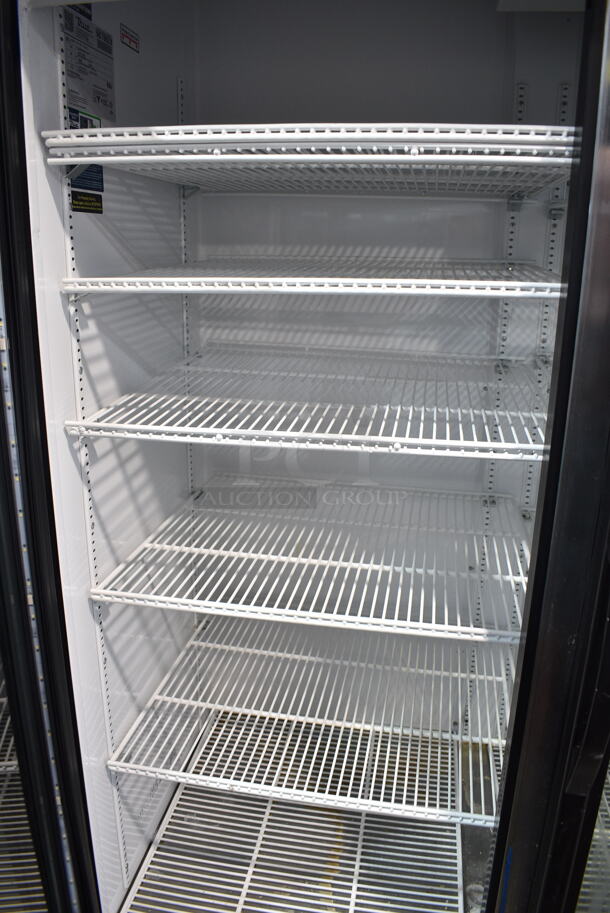 2019 True GDM-72-HC Metal Commercial 3 Door Reach In Cooler Merchandiser w/ Poly Coated Racks. 115 Volts, 1 Phase. Tested and Working! - Image 4 of 5