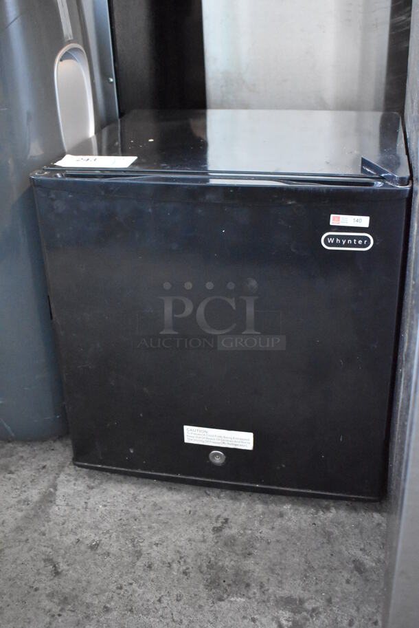 Whynter CUF-110 Metal Mini Cooler. 115 Volts, 1 Phase. 18.5x17.5x19. Tested and Does Not Power On - Image 4 of 6