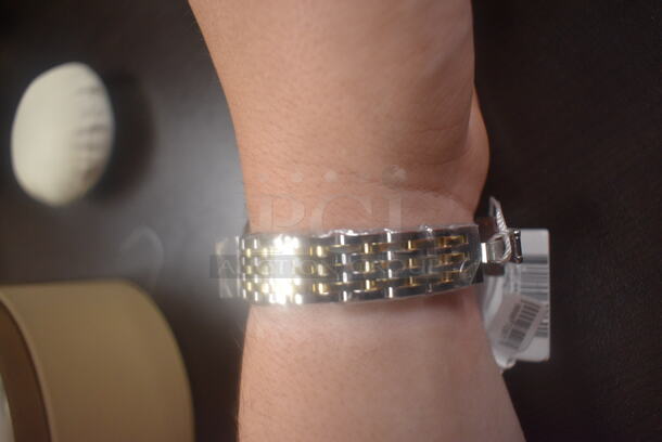 BRAND NEW IN BOX! Frederique Constant Lady Mother of Pearl Dial Quartz FC-220MPWD1S23B Watch - Image 3 of 7
