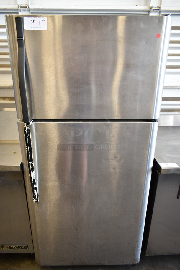 Kenmore 253.7482340G Metal Cooler Freezer Combo. 115 Volts, 1 Phase. Tested and Powers On But Does Not Get Cold - Image 1 of 6