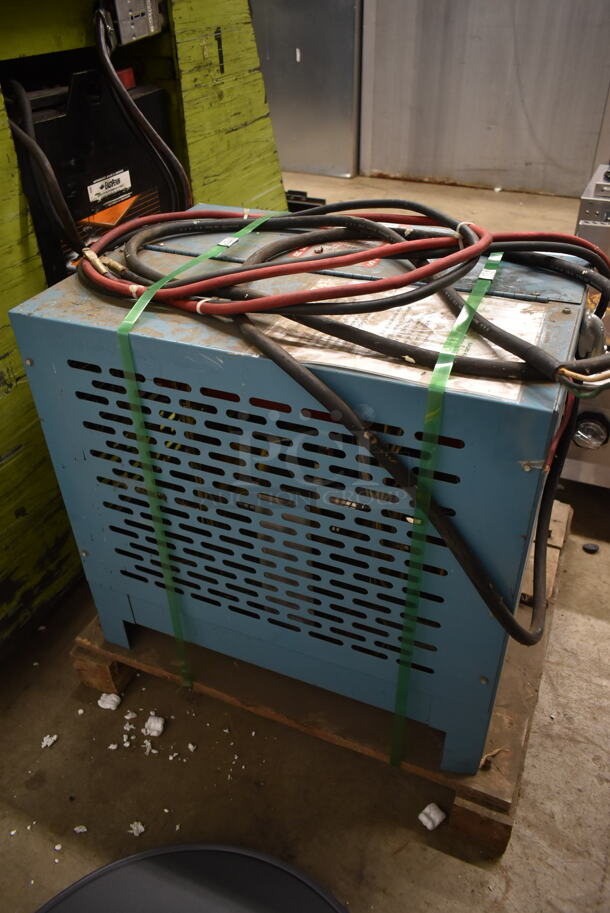 Hertner TN-12-450 Auto 1000 Metal Industrial Forklift Battery Charger. 208/240/480 Volts, 3 Phase.  - Image 6 of 6