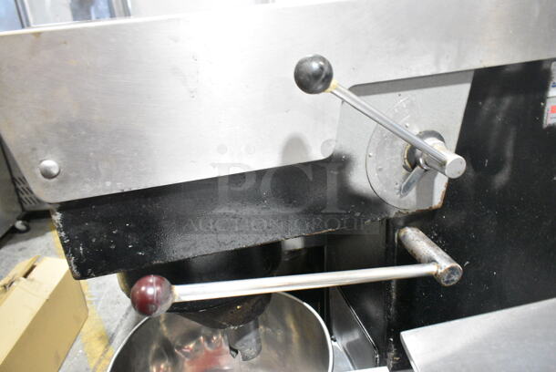 Varimixer W60 Metal Commercial Floor Style 60 Quart Planetary Dough Mixer w/ Stainless Steel Mixing Bowl, Bowl Guard and Dough Hook Attachment. 220 Volts, 3 Phase. - Image 7 of 8