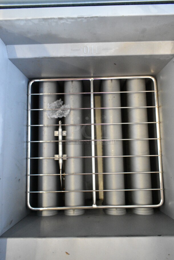 BRAND NEW SCRATCH AND DENT! Vulcan 1VEG50M-1 Veg Series Stainless Steel Floor Style 45-50 lb. Natural Gas Powered Fryer w/ 2 Metal Fry Baskets. 85,000 BTU - Image 6 of 8