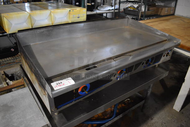 Star Stainless Steel Commercial Natural Gas Powered Flat Top Griddle on Stainless Steel Equipment Stand w/ Gas Hose. 48x30x40 - Image 2 of 6