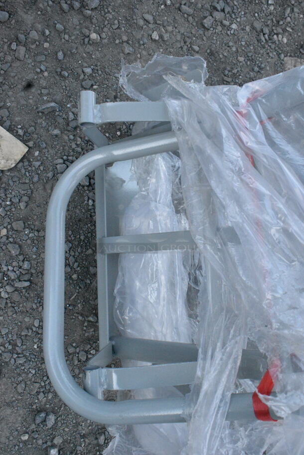 BRAND NEW SCRATCH AND DENT! Lavex 503HDTH21GR 500 lb. Gray 2-in-1 Convertible Hand Truck With 10" Solid Rubber Wheels. May Be Missing Pieces - Image 3 of 5