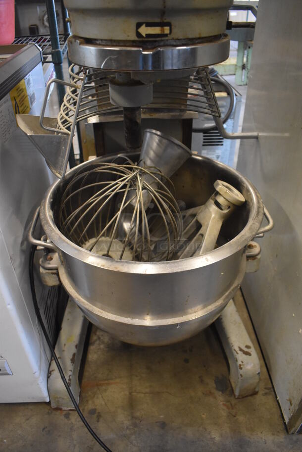 Globe SP30 Metal Commercial Floor Style 30 Quart Planetary Dough Mixer w/ Stainless Steel Mixing Bowl, Partial Bowl Guard, Paddle, Balloon Whisk and Dough Hook Attachments. 115 Volts, 1 Phase. 23x24x50. Tested and Does Not Power On - Image 4 of 7
