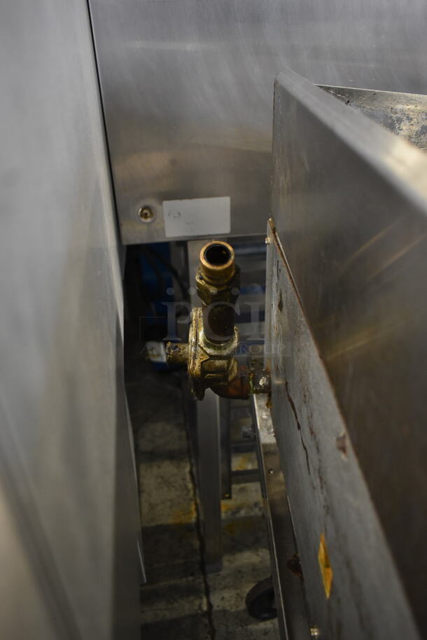 Star Ultra Max Stainless Steel Commercial Countertop Natural Gas Powered Charbroiler Grill.  - Image 5 of 7