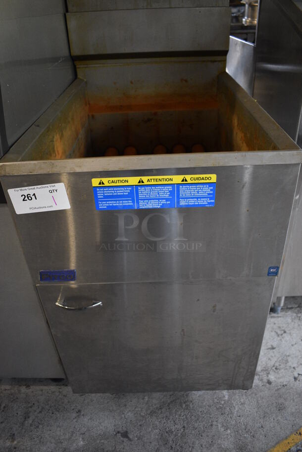 2019 Pitco Frialator 65C Stainless Steel Commercial Floor Style Natural Gas Powered Deep Fat Fryer w/ 2 Metal Fry Baskets. 150,000 BTU. 20x35x48 - Image 3 of 8