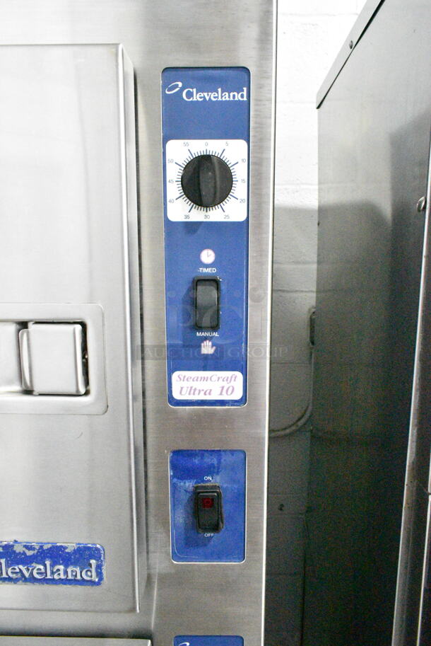 Cleveland 24CGA10 SteamCraft Ultra 10 Stainless Steel Commercial Natural Gas Powered 2 Deck Steam Cabinet. 125,000 BTU.  - Image 2 of 7