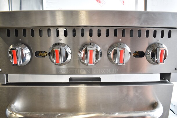 BRAND NEW SCRATCH AND DENT! 2022 Cooking Performance Group CPG 351S24L Stainless Steel Commercial  Liquid Propane 4 Burner 24" Range with Space Saver Oven, Over Shelf and Back Splash. 150,000 BTU. - Image 6 of 8