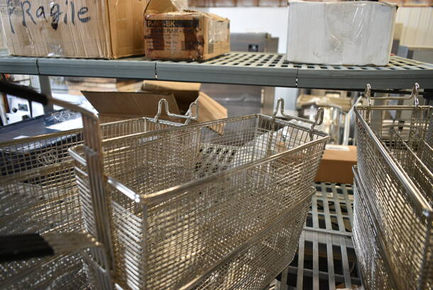 6 BRAND NEW SCRATCH AND DENT! Metal Fry Baskets. Includes 5.5x20.5x12, 5x20.5x12. 6 Times Your Bid!  - Image 8 of 12
