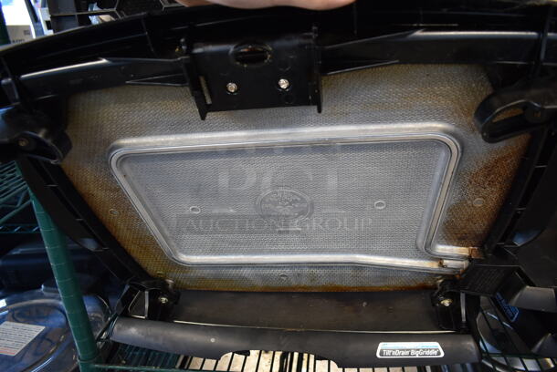 4 Presto Metal Countertop Electric Powered Griddles. 120 Volts, 4 Times Your Bid! - Image 6 of 7