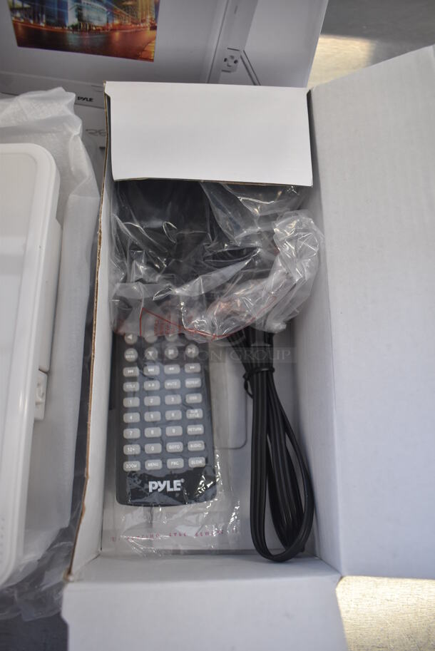 IN ORIGINAL BOX! Pyle PLMRDV74 7" Portable Multimedia Player. 10.5x2x7 - Image 3 of 7