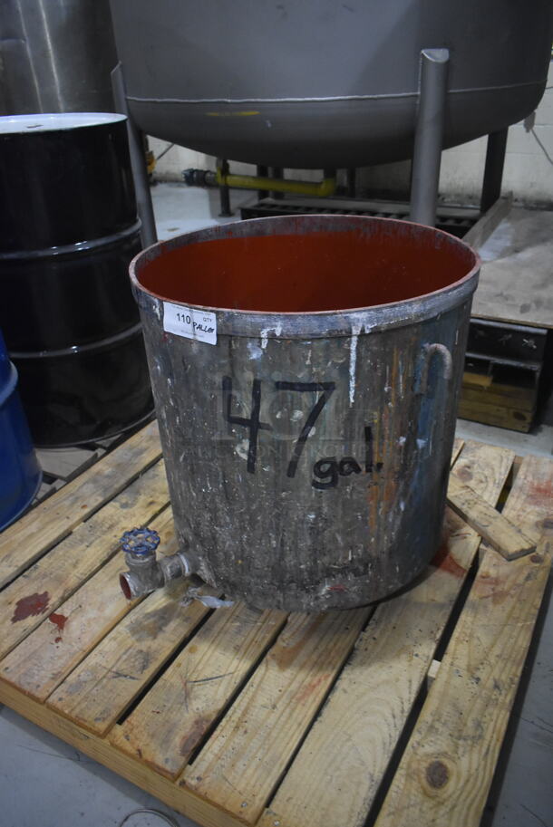Gray Metal 47 Gallon Tank w/ Spigot. BUYER MUST REMOVE. - Image 3 of 4